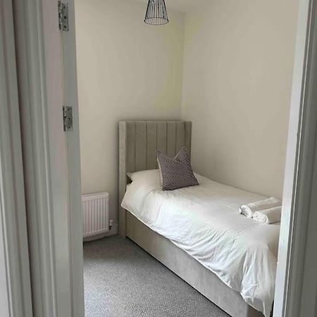 ניוקאסל Modern Apartment, 1Km From City! מראה חיצוני תמונה